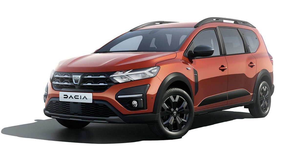 Face avant du Dacia Jogger 2025 avec calandre noire et projecteurs LED en Y