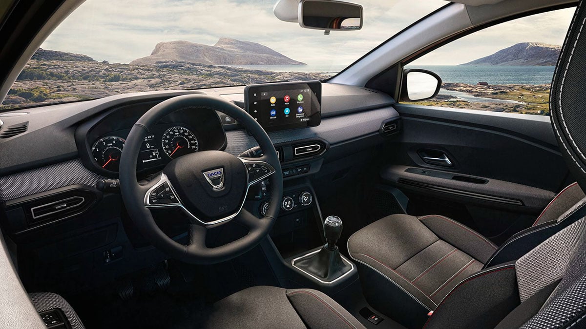 Intérieur du Dacia Jogger 2025 avec écran tactile central et instrumentation numérique