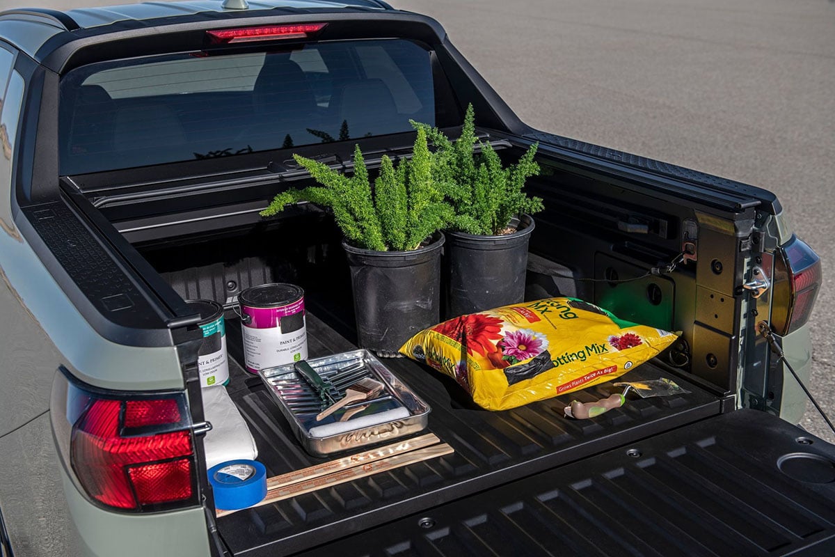 Plateau de chargement du Hyundai Santa Cruz avec protections latérales et capacité utile