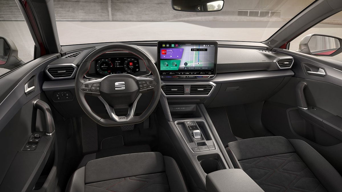 Planche de bord numérique du SEAT León e-Hybrid avec écran central 12,9 pouces
