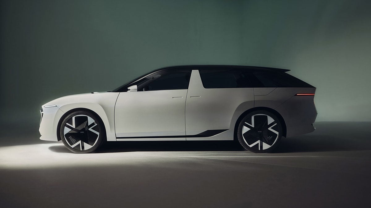 Profil du Skoda Vision O 2025 avec ligne de toit étirée et design de break familial électrique
