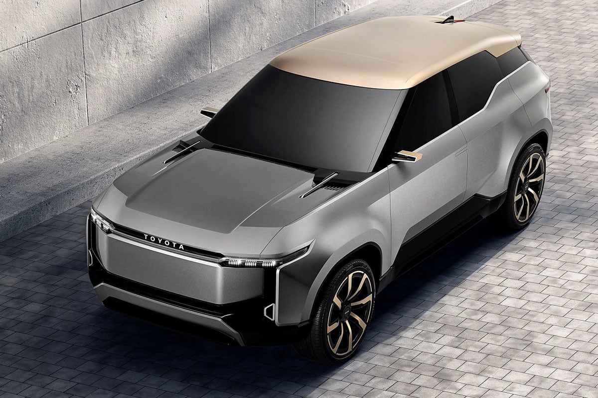 Vue de face en hauteur du Toyota Land Cruiser Se concept 2027, SUV 100 % électrique futuriste