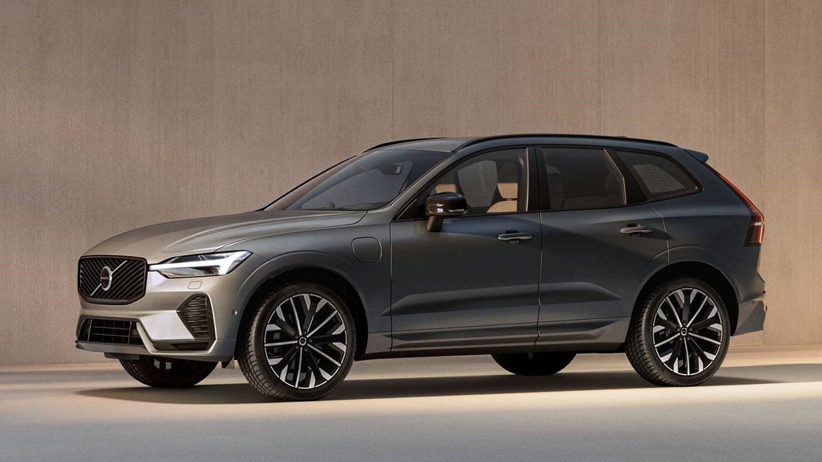  Profil du Volvo EX60 2026 avec design SUV élégant et ligne fluide sur plateforme électrique SPA3