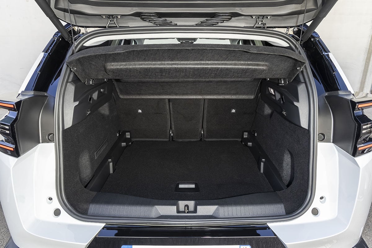 Coffre du Citroën C5 Aircross 2026 avec plancher modulable et banquette 40/20/40
