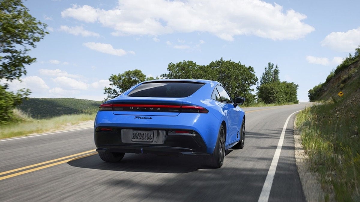 Arrière du Honda Prelude 2026 avec feux LED et silhouette coupé 4 places