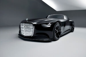 Mercedes-Benz Vision Iconic concept design rétro-futuriste, véhicule électrique peinture solaire technologie recharge