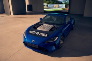Nouvelle Toyota sportive V8 haute performance, voiture de sport japonaise moteur V8 concurrent Porsche 911 GT3